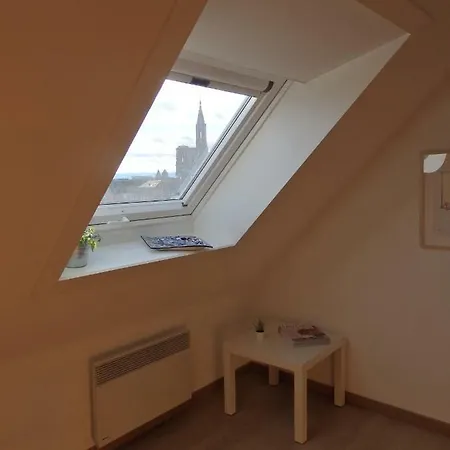 Victoire Apartment *
